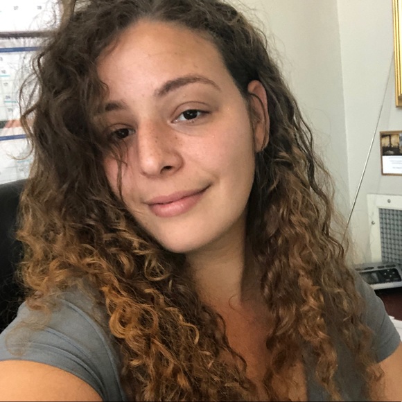 Meet your Posher, Tanya - Picture 1 of 1